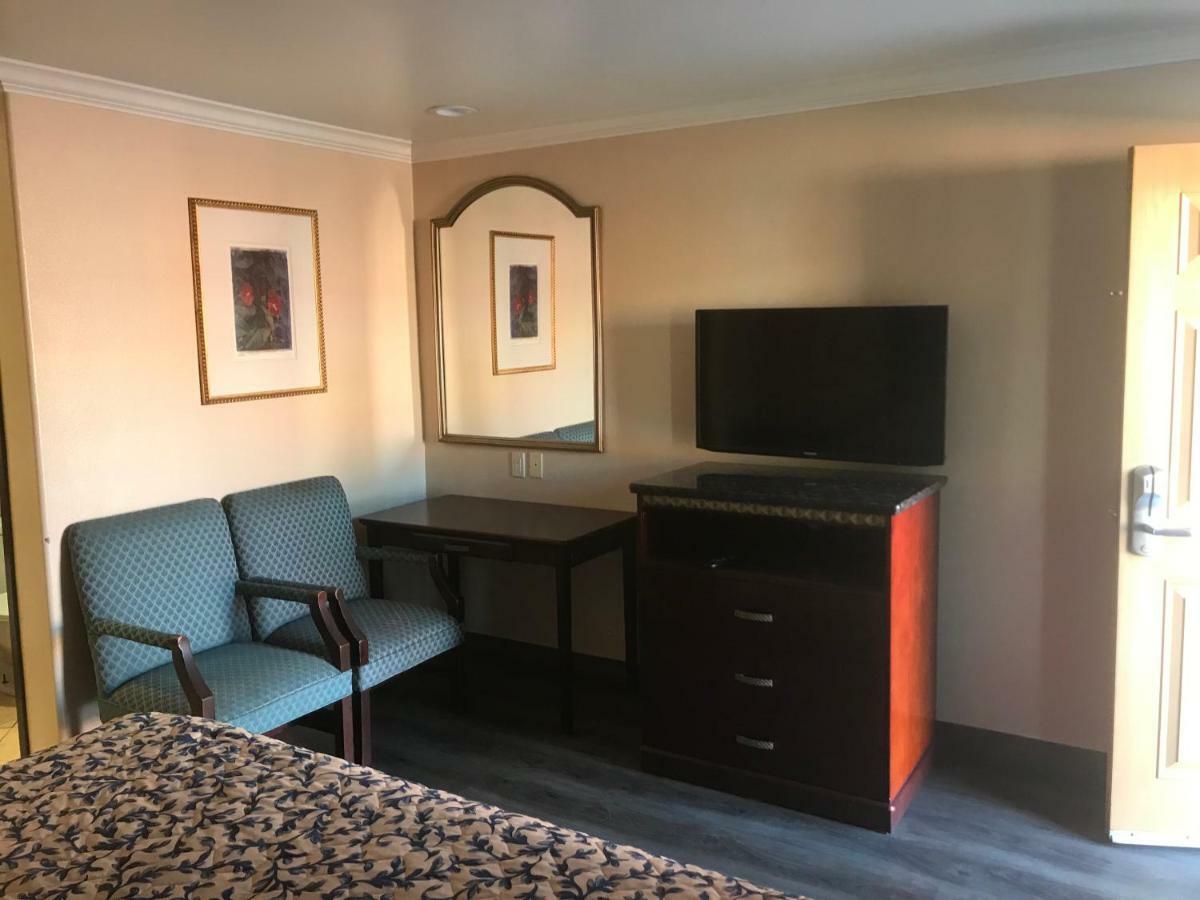 לה הברה Hyland Motel מראה חיצוני תמונה